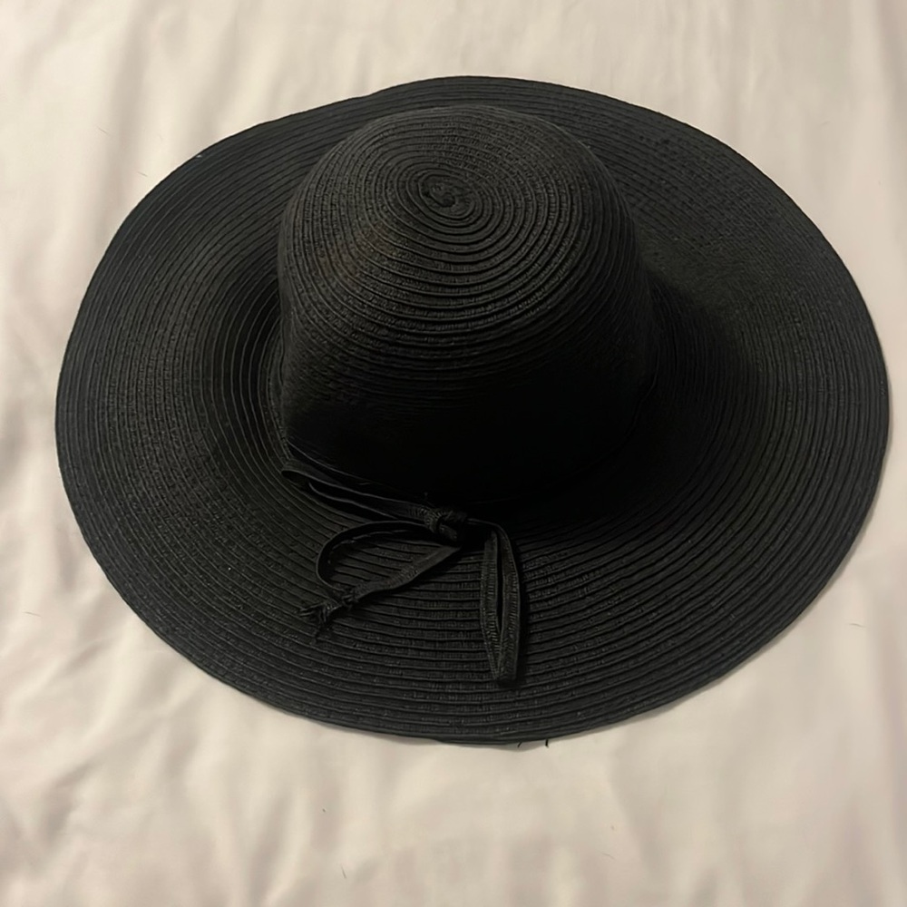Black Floppy beach hat
